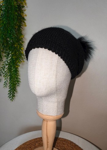 Ponponlu Siyah Örgü Bere - Görsel 3