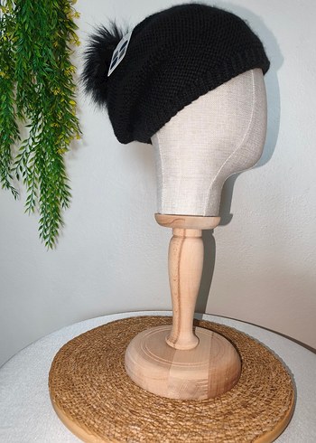 Ponponlu Siyah Örgü Bere - Görsel 4