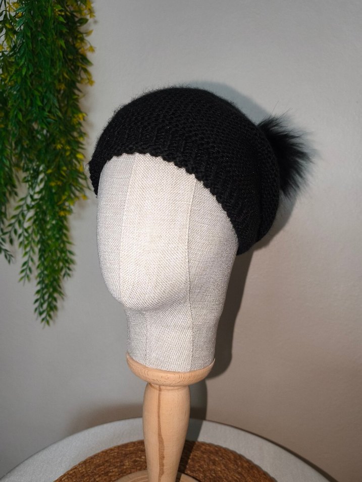 Ponponlu Siyah Örgü Bere - Görsel 3