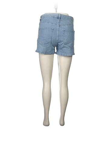 40 Beden H&M Mini Şort %70 İndirimli.