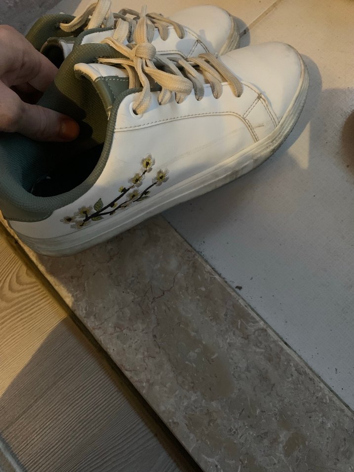 Kadın Beyaz Bağcıklı Sneakers - Görsel 2