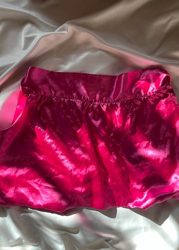 Parlak Pembe Saten Volanlı Mini Etek