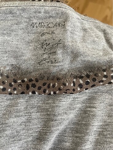 40 Beden Marc Cain marka askılı tshirt