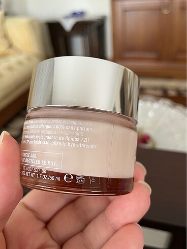 Beden Clinique Moisture Surge 72 saat nem