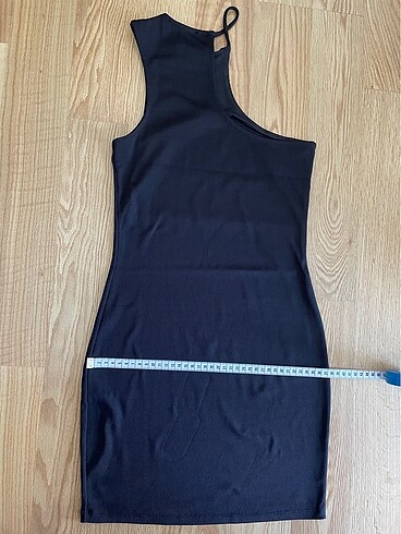 s Beden Pull&Bear marka elbise