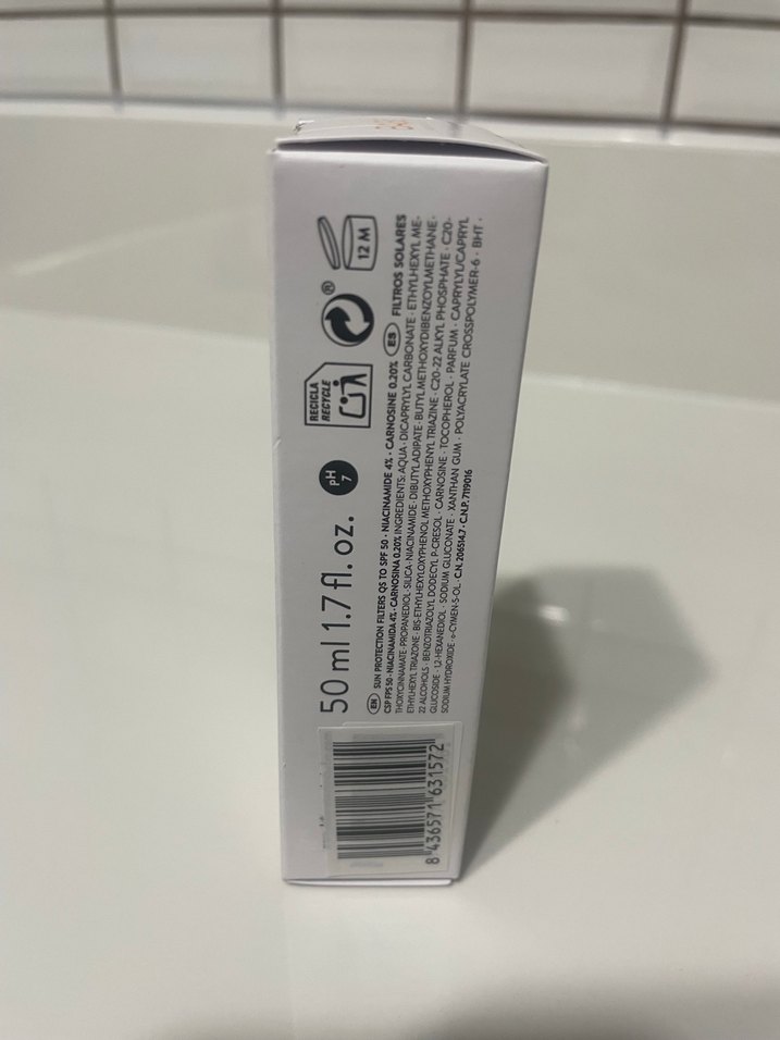 Babe Super Fluid Sunscreen Mattifying SPF50 50 ml - Görsel 4