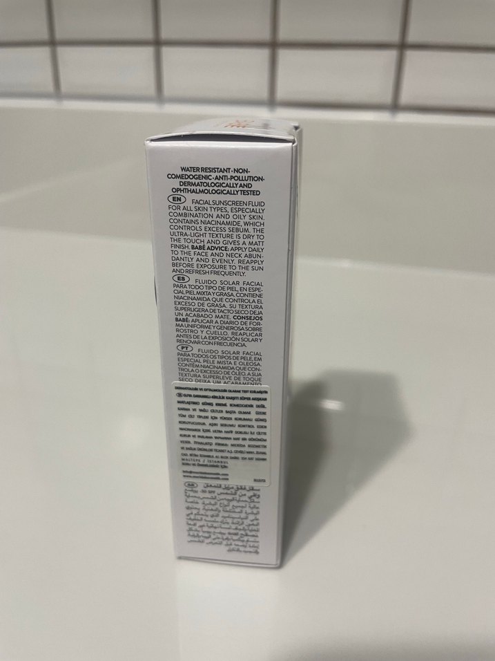 Babe Super Fluid Sunscreen Mattifying SPF50 50 ml - Görsel 5