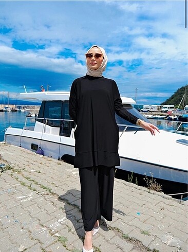 44 Beden siyah Renk İkili takım1/2 beden