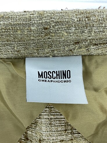 42 Beden çeşitli Renk Moschino Blazer %70 İndirimli.