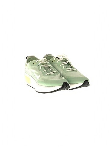 Nike Nike Spor Ayakkabı %70 İndirimli.