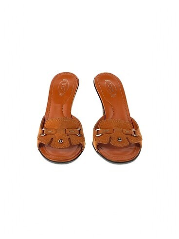 37 Beden Tod's Terlik %70 İndirimli.