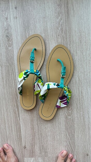Nine west 1 kez giyilmiş parmak arası terlik
