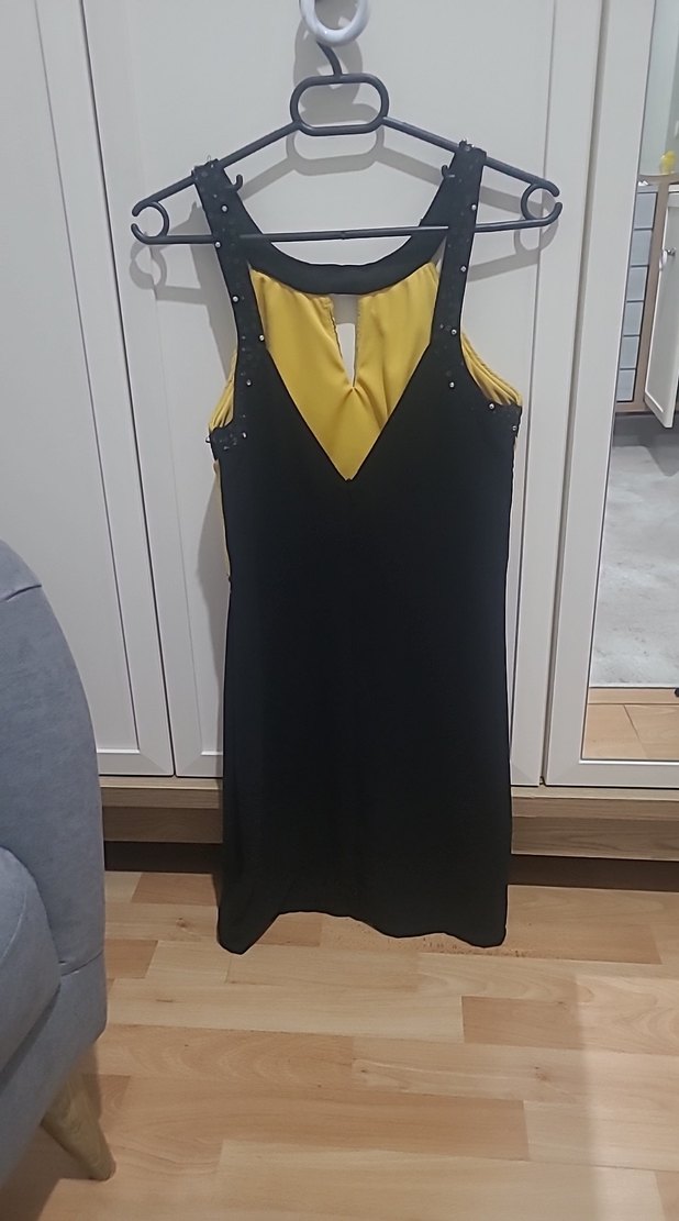 Sarı Siyah Pileli Midi Abiye Elbise - Görsel 4