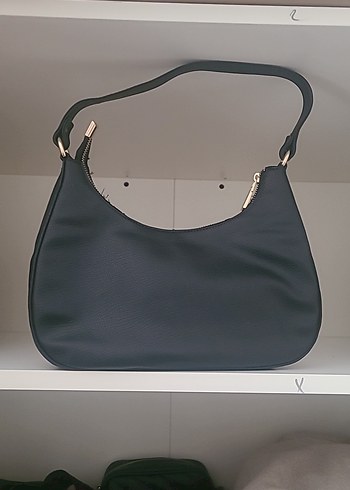 İnci Siyah Deri Tokalı Kadın Çanta - Görsel 3