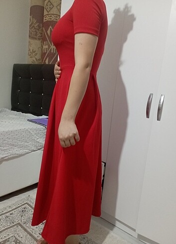m Beden Elbise yeni hiç yırtığı yoktur cepleride vardır boyum 162