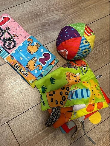  Beden Fisher price hışırtılı safari kitap, ebebek sayılar ve top
