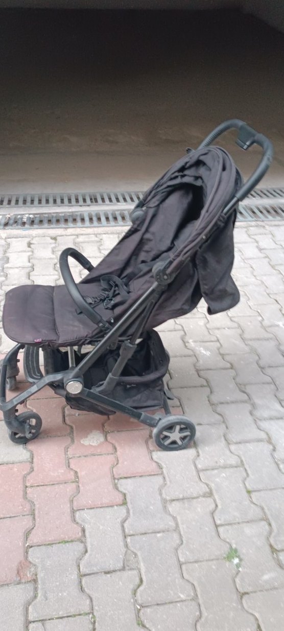 Siyah Bebek Arabası Katlanabilir Model - Görsel 4