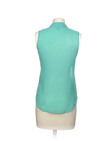 m Beden Bershka Bluz %70 İndirimli.
