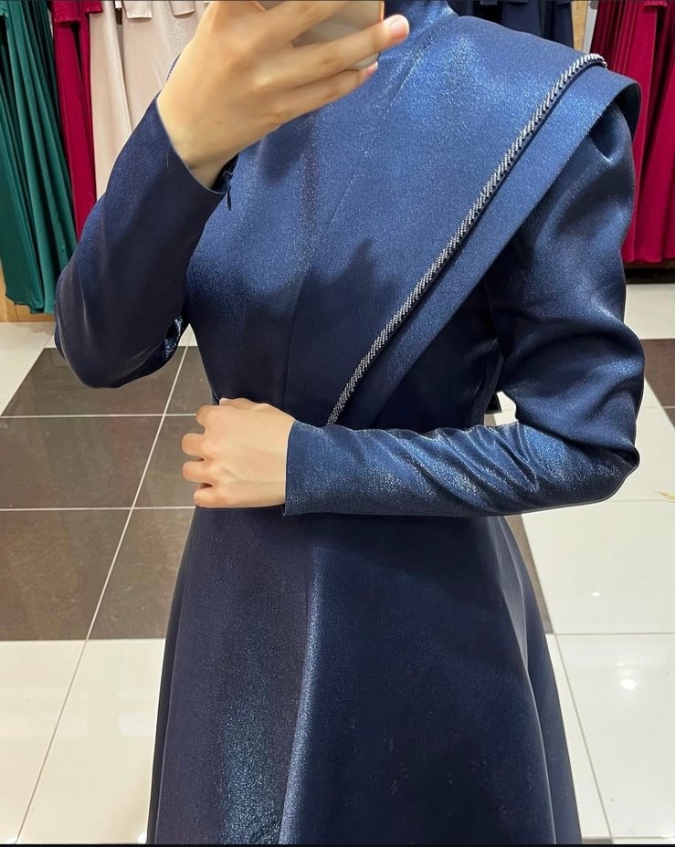 Tafta Kumaş Tarlatanlı Yüksek Yaka Uzun ve Kemerli Abiye Elbise - Görsel 3