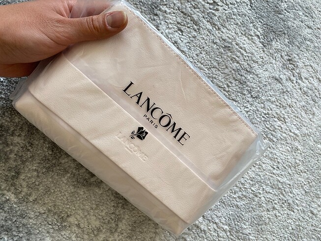 Lancome makyaj çantası
