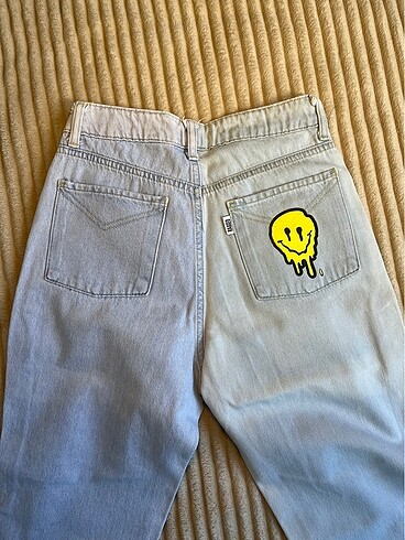 s Beden Ragged Smiley Jean