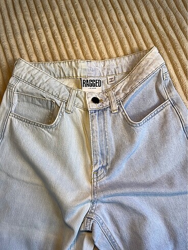 Diğer Ragged Smiley Jean