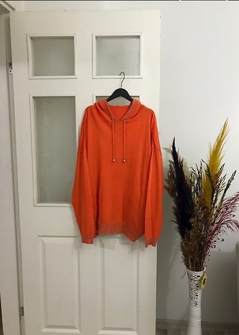 Turuncu Kapüşonlu Salaş Sweatshirt