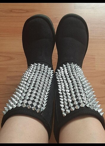 37 Beden Zimbali ugg bot