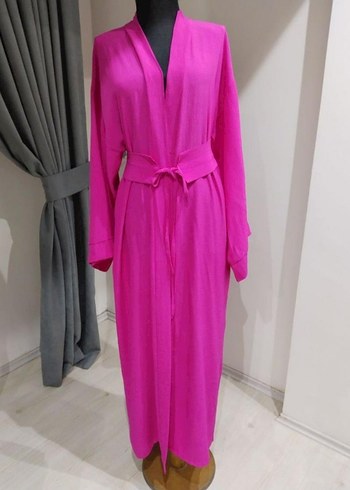 Pembe Uzun kimono