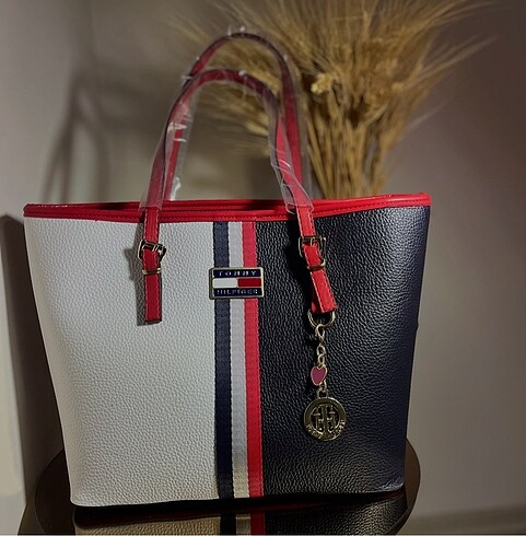 TOMMY HILFİGER
