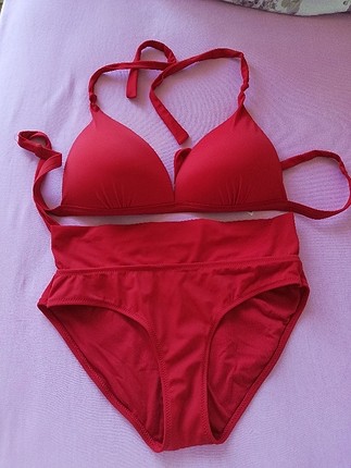 kırmızı bikini takımı
