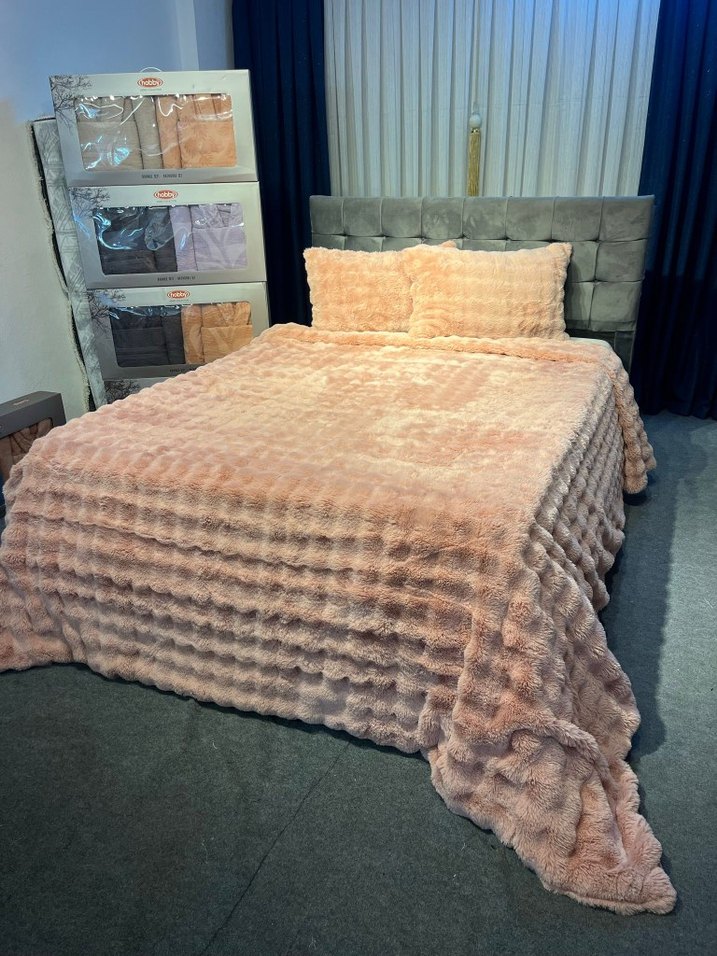 Gri Düz Desen Yumuşak Yatak Örtüsü - Görsel 5