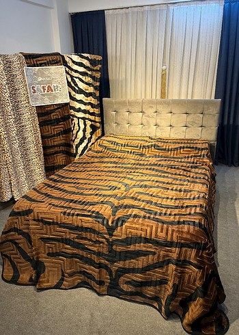 Kahverengi Zebra Desenli Yatak Örtüsü