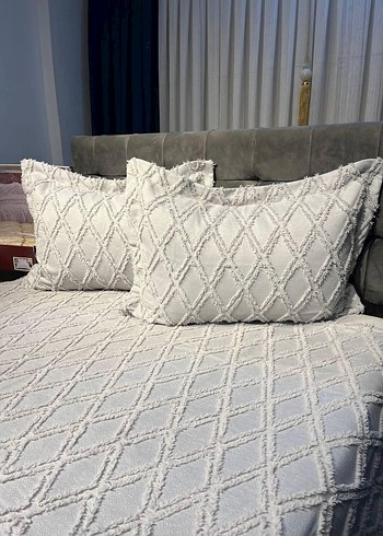 Nakışlı Beyaz Gri Yatak Örtüsü - Görsel 16