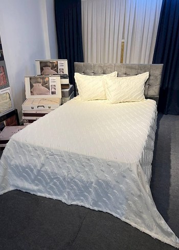 Nakışlı Beyaz Gri Yatak Örtüsü - Görsel 12