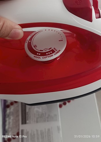 Philips 2000W Kırmızı Ütü - Görsel 5