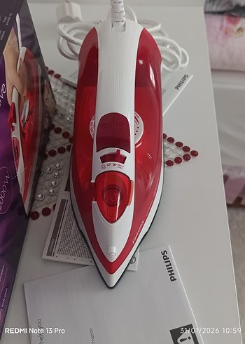 Philips 2000W Kırmızı Ütü - Görsel 4