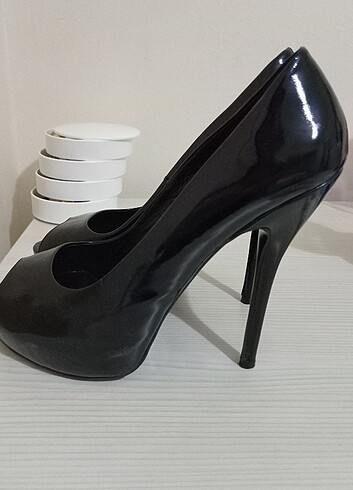 39 Beden siyah Renk Hotiç orjinal marka platformlu topuklu ayakkabı