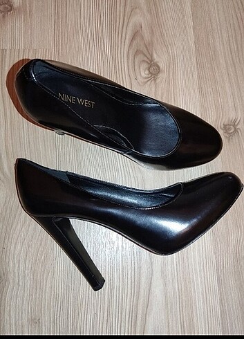 Nine West Siyah stiletto ayakkabı