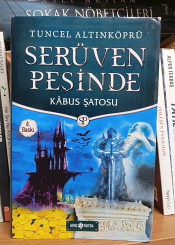 SERÜVEN PEŞİNDE KABUS ŞATOSU 2.EL ÇOK İYİ DURUMDA