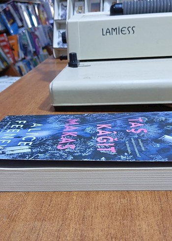 Beden Renk TAŞ KAĞIT MAKAS ALICE FEENEY GERİLİM 2.EL YENİ GİBİ