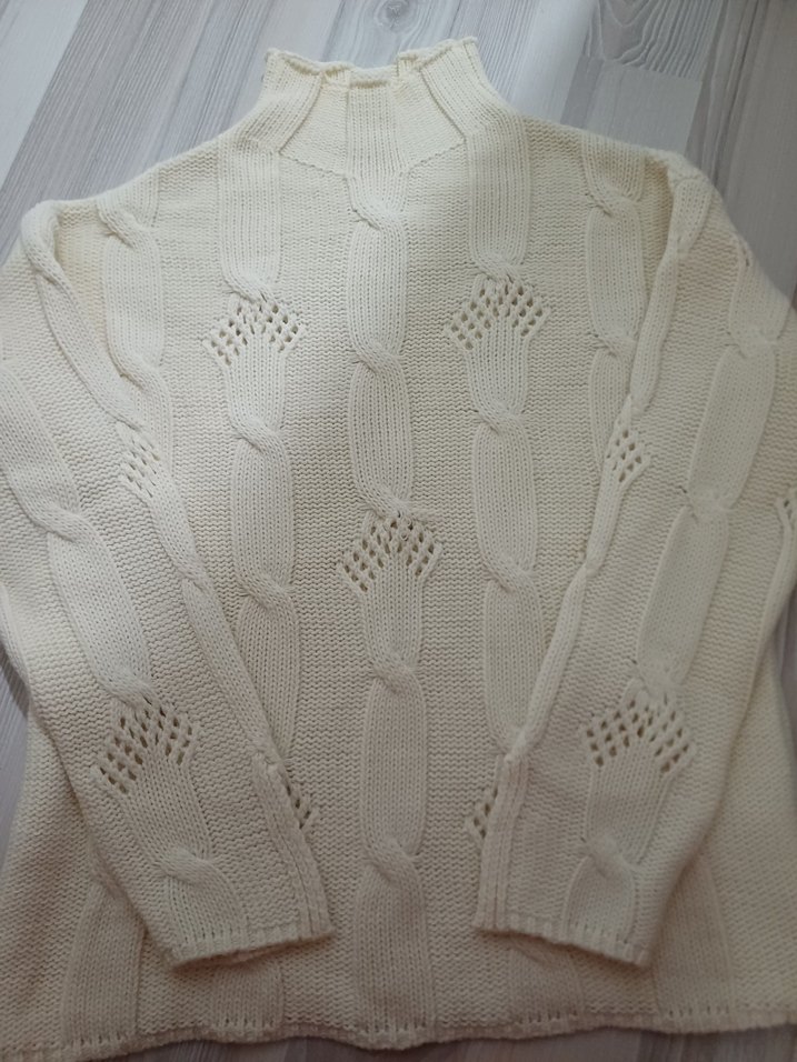 Kadın Beyaz Triko Boğazlı Kazak - Görsel 3