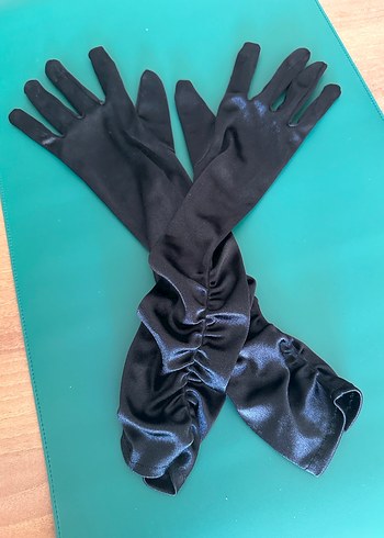 Saten siyah Kadın Eldiveni - Görsel 3