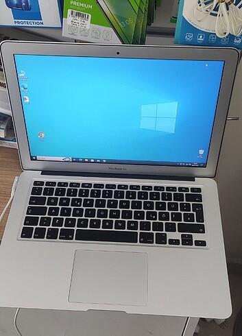 Apple Macbook Air 2011 1,5 işlemcili