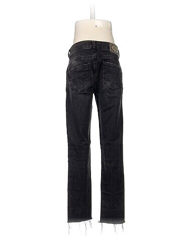 34 Beden Bershka Jean / Kot %70 İndirimli.