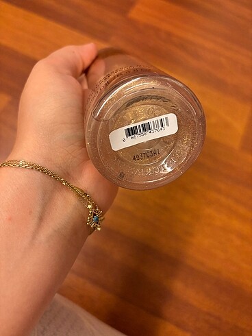 Beden Victoria?s Secret Bare Vanilla Shimmer
