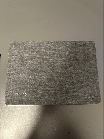 Spigen Sert Macbook Kılıfı- Macbook air m2 13 inç