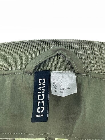 40 Beden haki Renk H&M Hırka %70 İndirimli.
