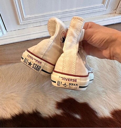 36,5 Beden beyaz Renk Converse