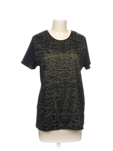Fabrika T-shirt %70 İndirimli.